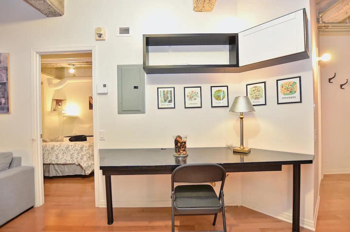 Stylish Urban Loft Downtown *